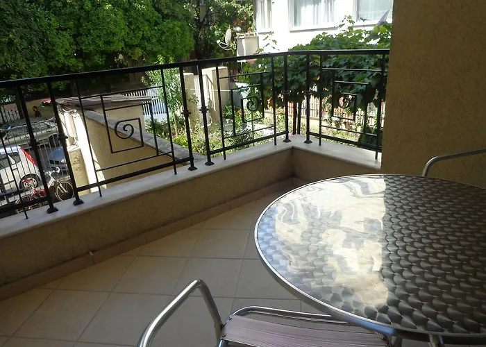 Comfort Zamenhof Apartment Varna